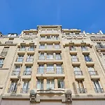Studio Montaigne Champs Elysees